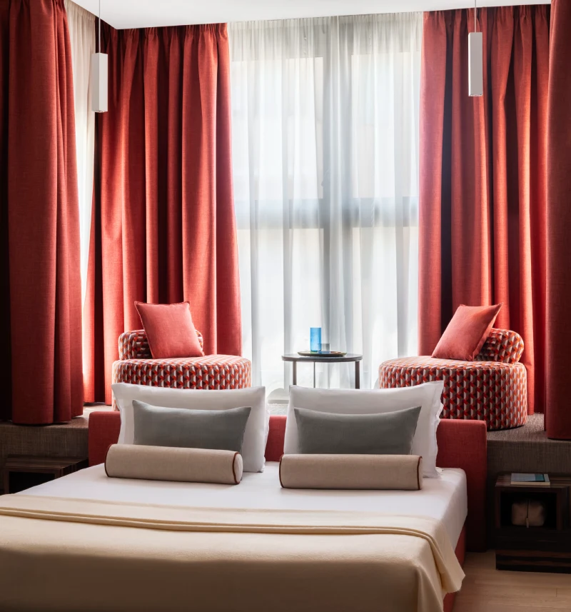Camera Deluxe con letto matrimoniale e poltrone davanti alla finestra - Parioli Cube Hotel, BZAR hotels a Roma